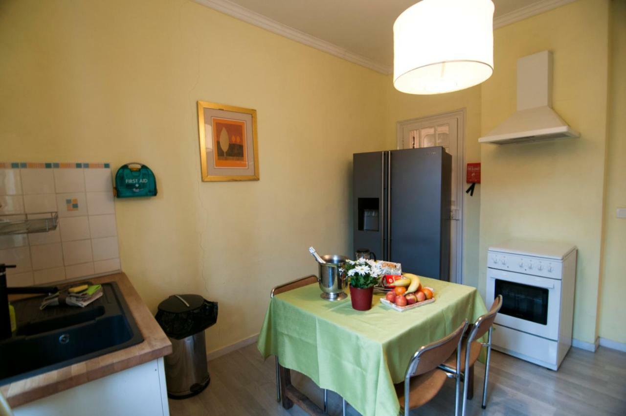 Appartements Ria Sirach Eksteriør billede